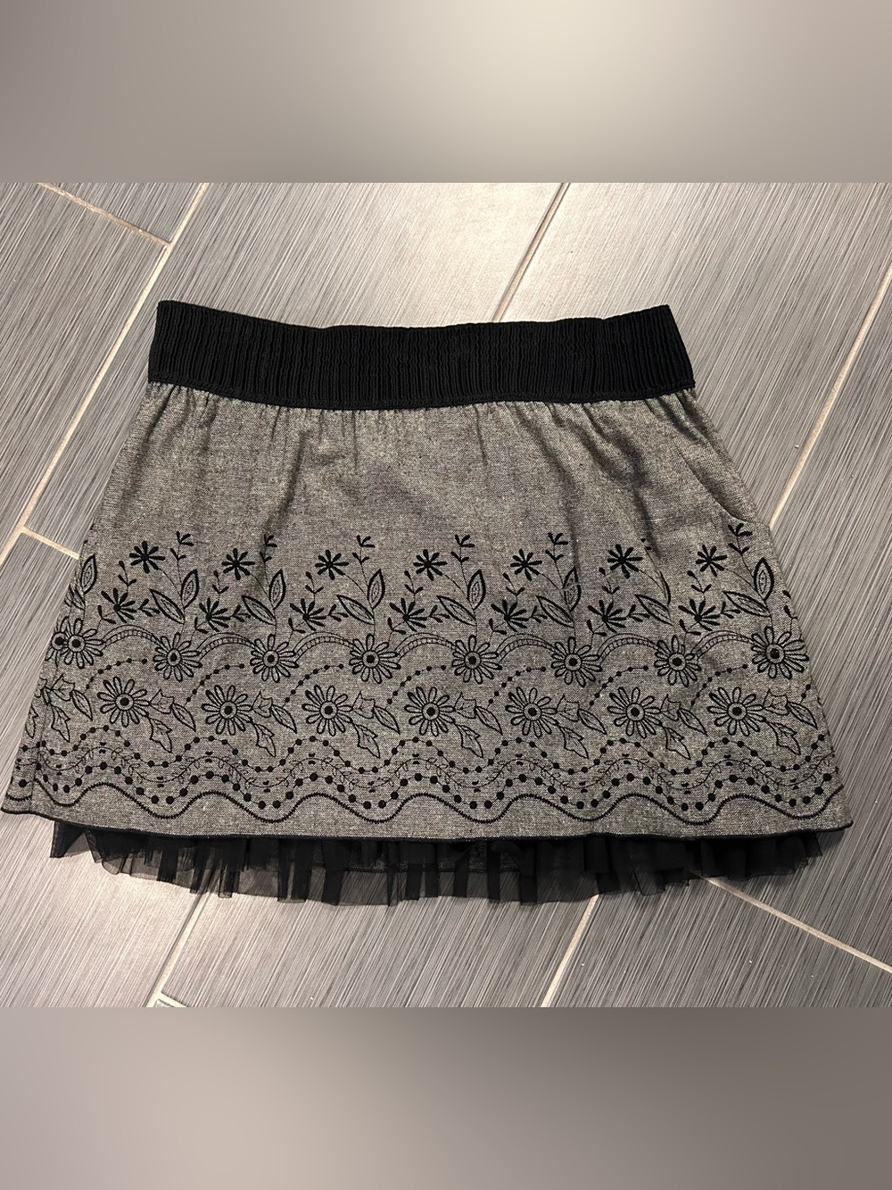 Joe Benbasset Gray and Black Floral Knit Skirt with Tulle Hem